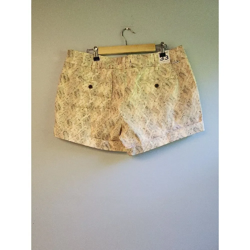 Dear John ANTHROPOLOGIE Snakeskin Gray Pink Shorts size‎ 33 Cuffed NEW - Picture 6 of 7